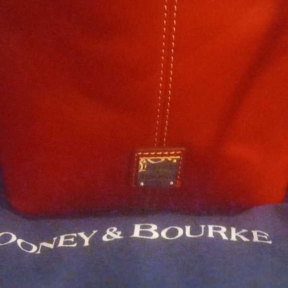 Purses - Picture 3 of 8